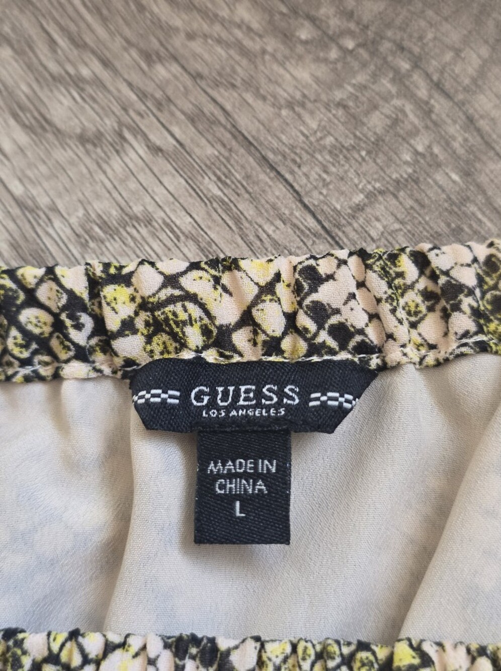 GUESS Y2K ANIMAL PRINT Off-Shoulder Snake Blouse Beige & Olive Boho Queen 90s - Picture 6 of 11